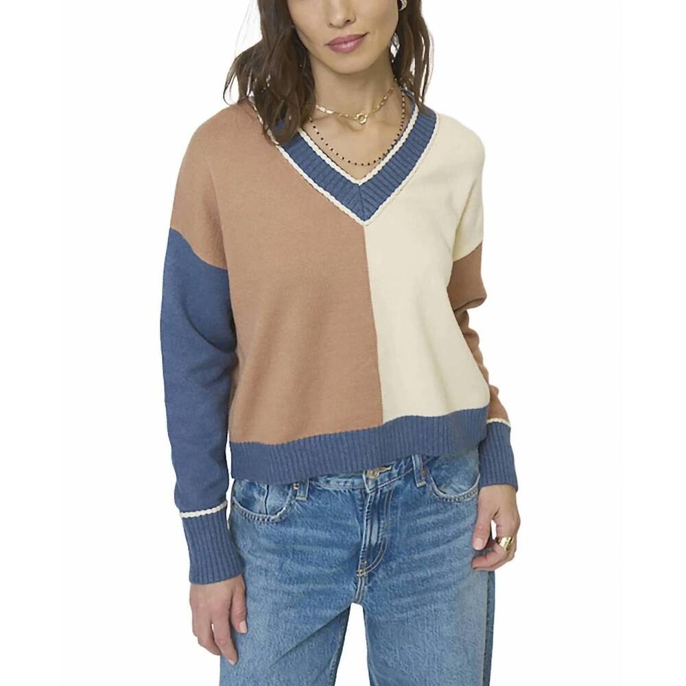 NEW CENTRAL PARK WEST myra color blocked vneck sweater in blue combo